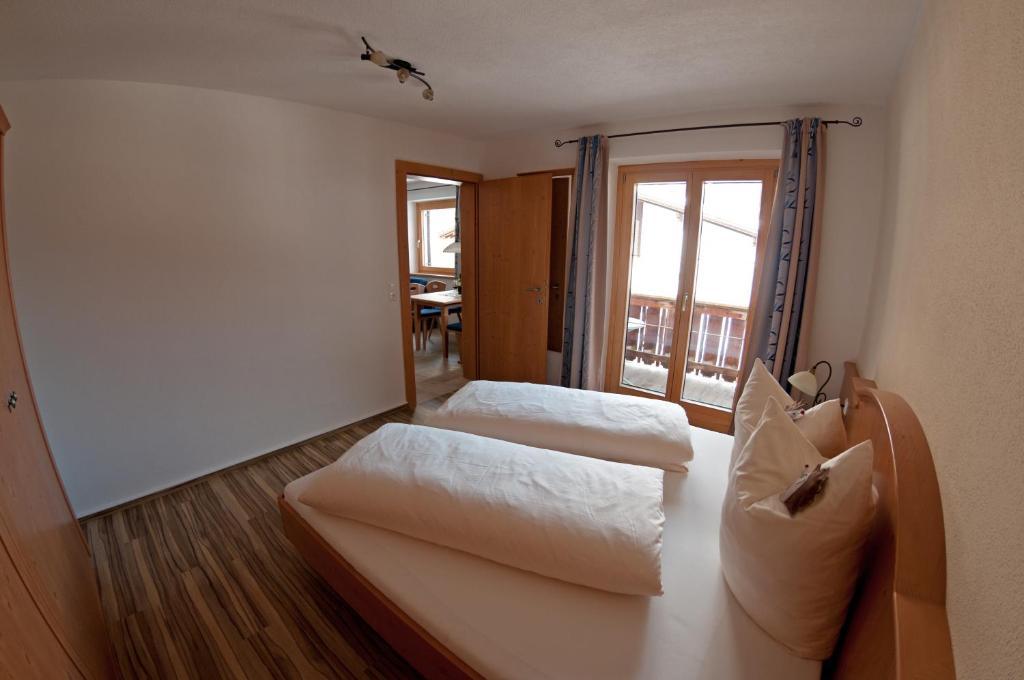 Appartements Schmalzerhof Gries im Sellrain Szoba fotó
